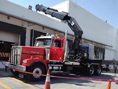 Grúas tipo HIAB (Articuladas)